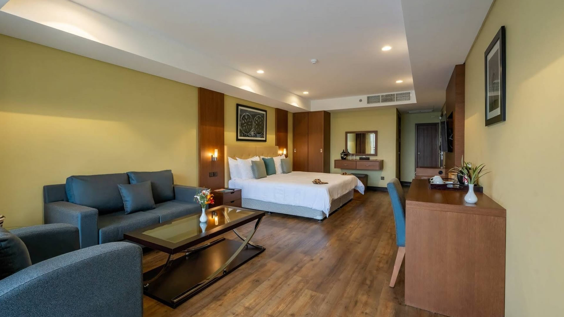 Mantis Kivu Marina Bay  